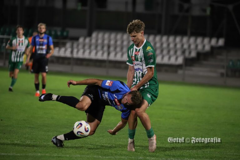 FOTO: WISŁOKA DĘBICA vs. JKS Jarosław