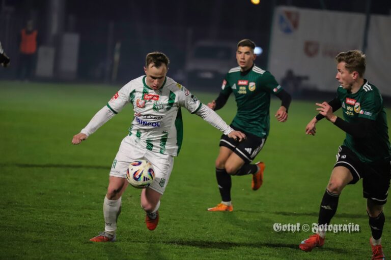 JAKUB BATOR I DOMINIK KULON ZOSTAJĄ W WISŁOCE