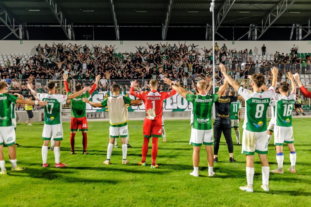 WRACAMY DO GRY! ZAPOWIEDŹ MECZU AKS 1947 Busko-Zdrój – WISŁOKA DĘBICA